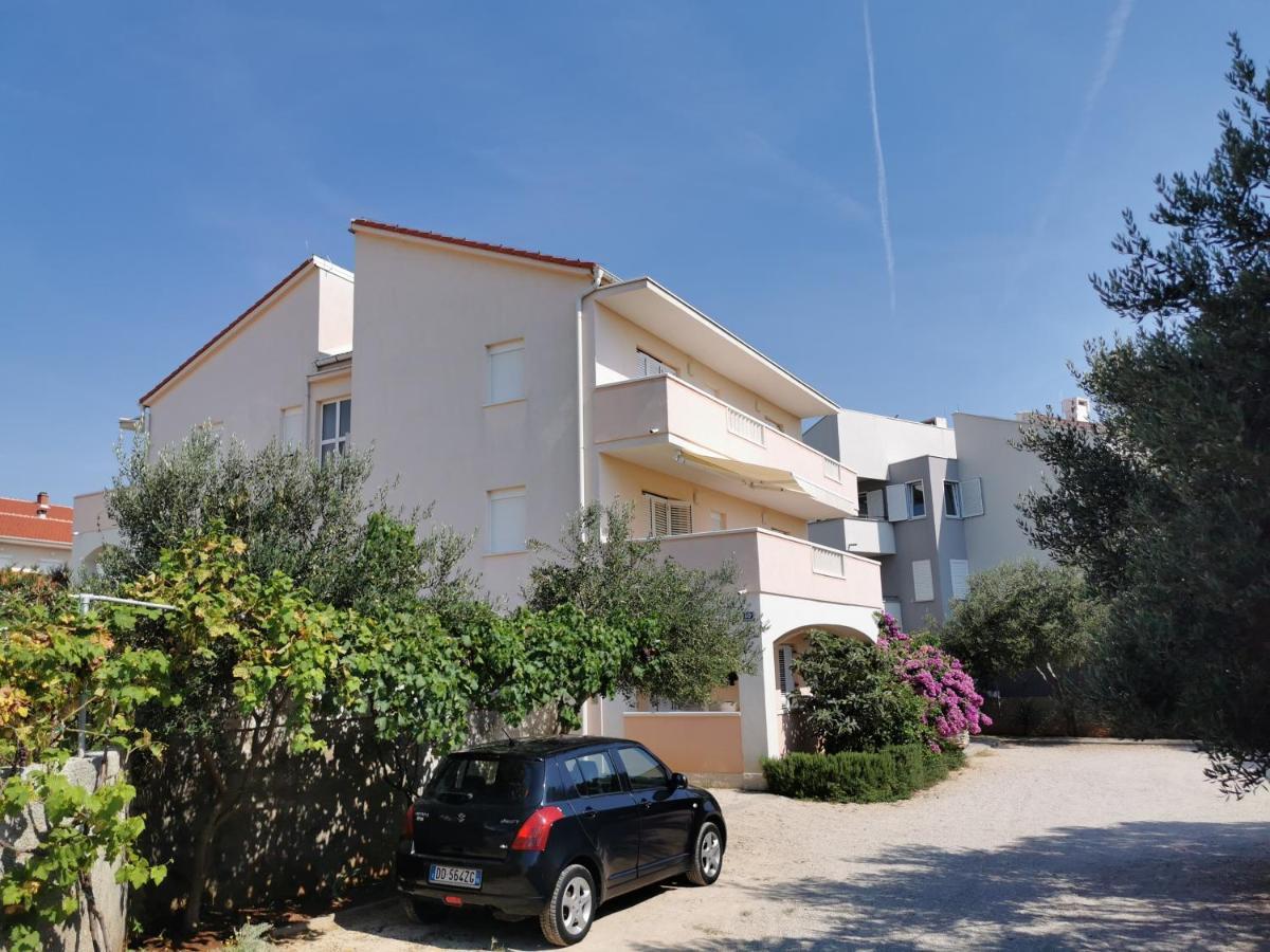 Apartment Dony - Ticic Novalja Exterior photo